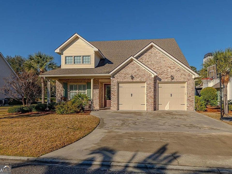 1st image of 162 Country Club Dr