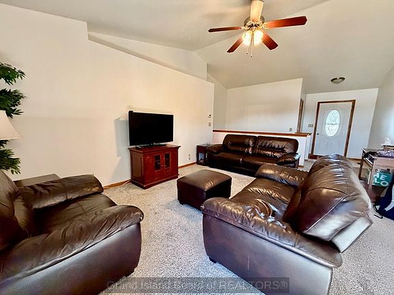 3rd image of 4035 Lillie Dr