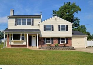 1220 Lynda Ln, Warminster, PA 18974