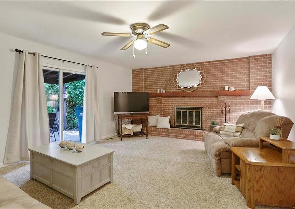 1st image of 2273 Dody Cir