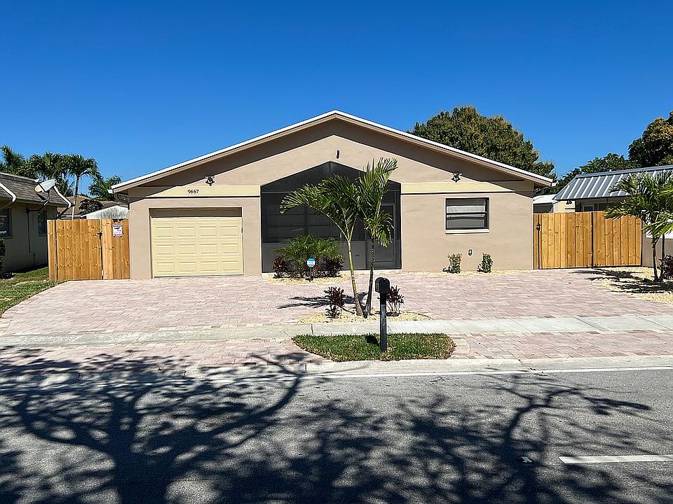 1st image of 9667 Sandalfoot Blvd