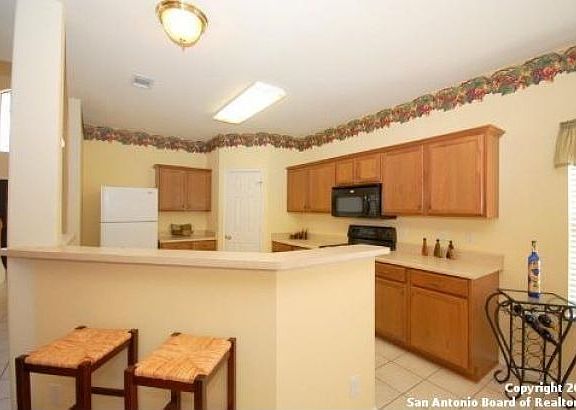 4th image of 610 Windmore Ct