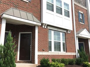 25582 Tolar Sq, Chantilly, VA 20152