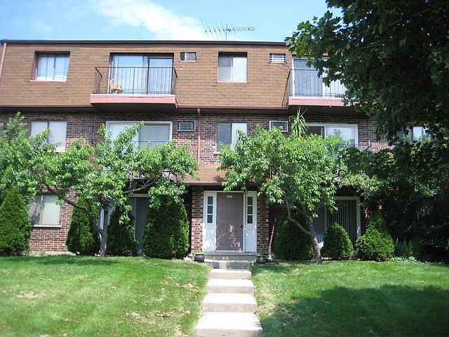 1st image of 1221 Whispering Hills Ct #1