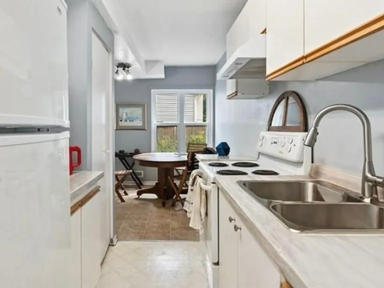 9 Acacia Ave #2 — Photo 12