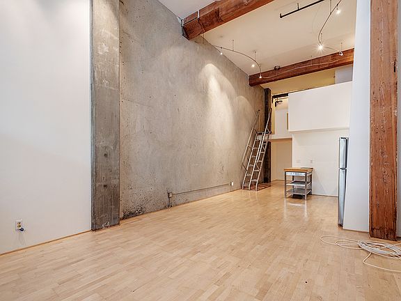 5th image of 461 2nd St APT 117