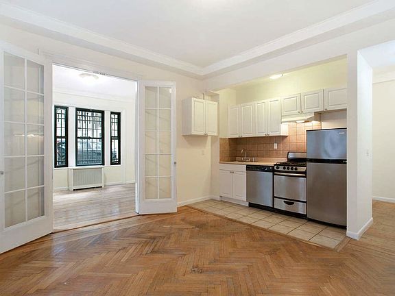 3rd image of 574 W End Ave APT 3