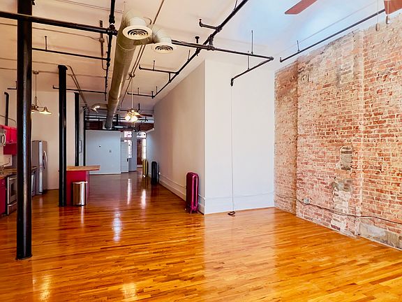 2nd image of 215 Mitchell St SW #15