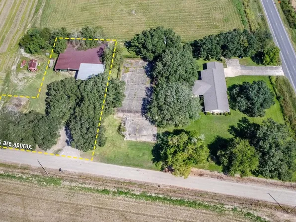 Faulk Rd, Crowley, LA 70526