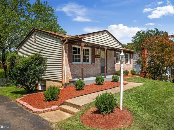 4962 Linsey Ct, Woodbridge, VA 22193