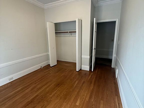 5th image of 2649 Sacramento St