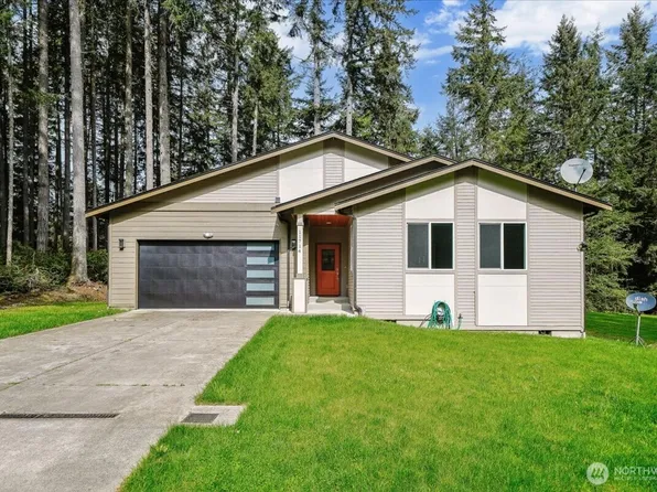 11714 Lake Place, Anderson Island, WA 98303