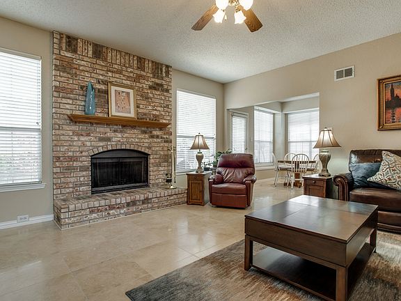 5th image of 7053 Longo Dr