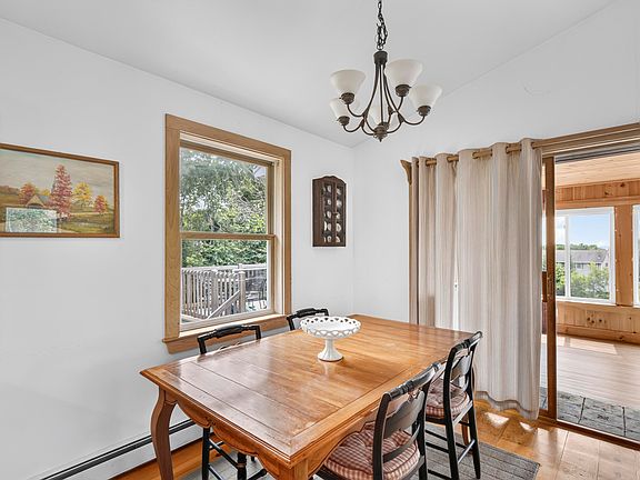 3rd image of 139 Seawood Park Road