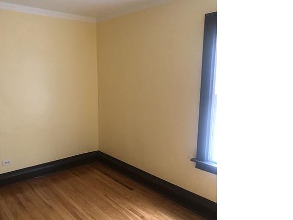 5th image of 7939 S Hermitage Ave #2