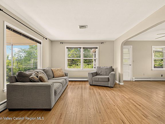 4th image of 114 Latham Circle
