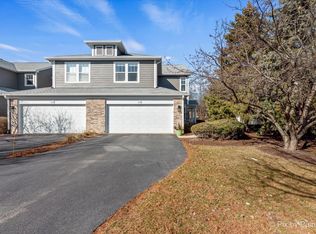 114 Tanglewood Dr #114, Glen Ellyn, IL 60137