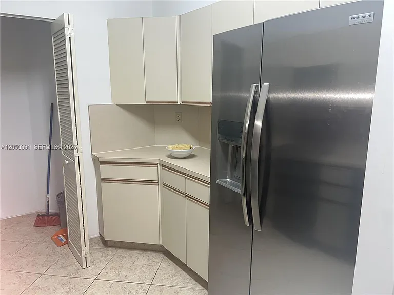 8816 Collins Ave #105 — Photo 9