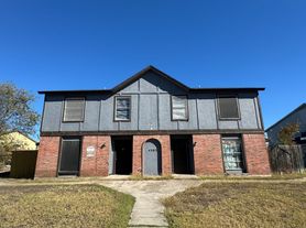 4503 Hunt Cir, C