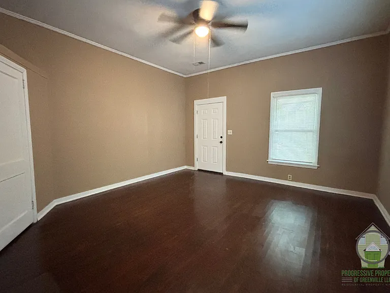 43 Seyle St — Photo 2
