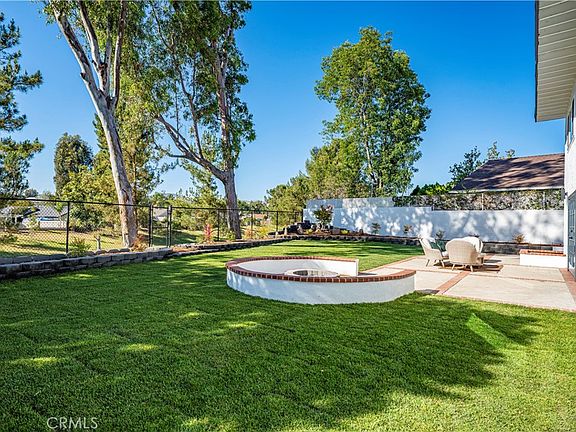 3rd image of 19751 Canyon Dr