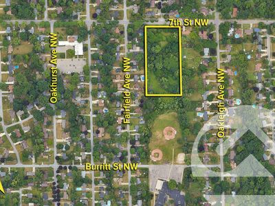 2450 7th St NW, Grand Rapids, MI, 49504