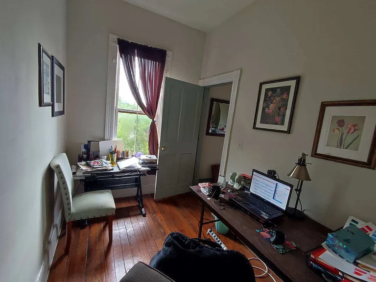 320 W Hall St #B — Photo 23