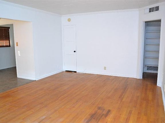 5th image of 1260 Sandalwood Dr
