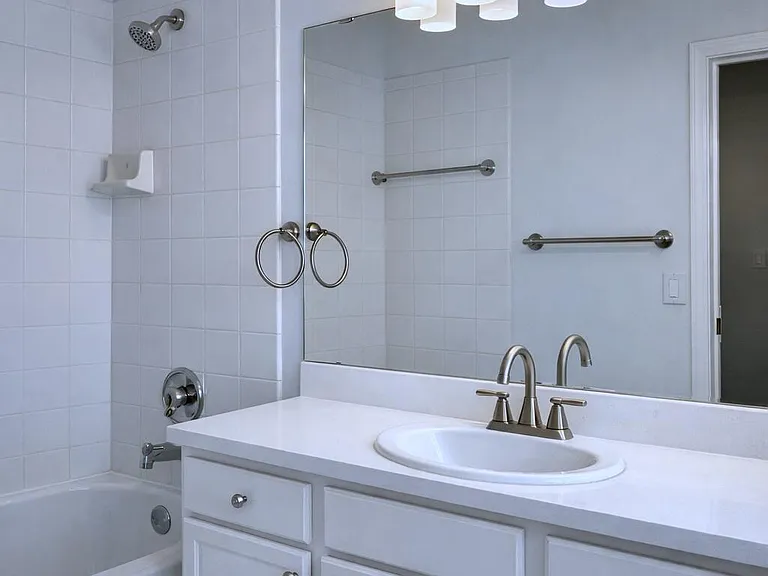 703 Crosswinds Dr — Photo 12