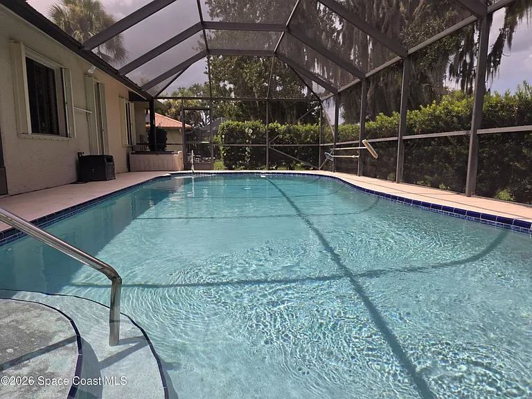 1825 Fox Bay Dr — Photo 23