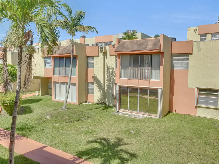 9390 W Flagler St #210A — Photo 27