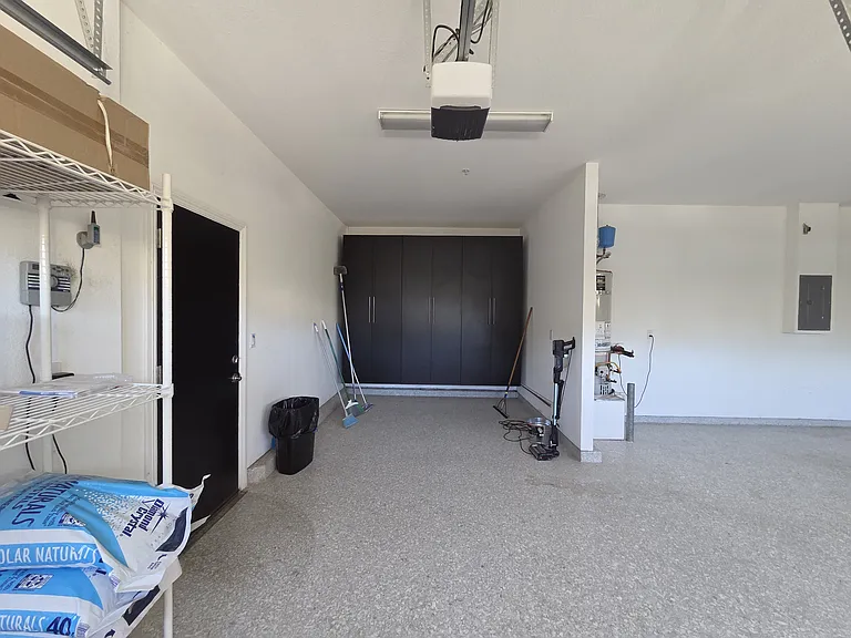 953 Kennedy Dr — Photo 36