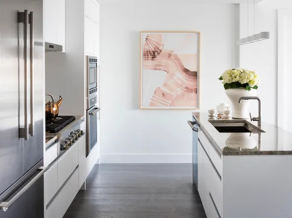 320 Adolphus Avenue image 2 of 22