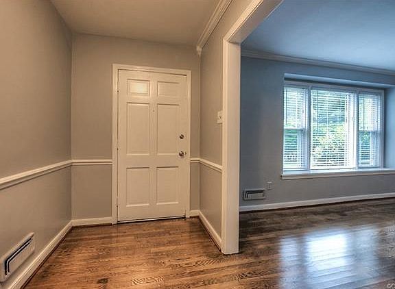 5th image of 9560 Evansway Ln