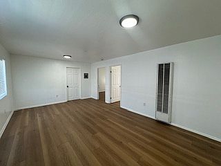4th image of 6302 S San Pedro St