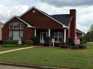 211 Jamestown Ct, Centerville, GA 31028