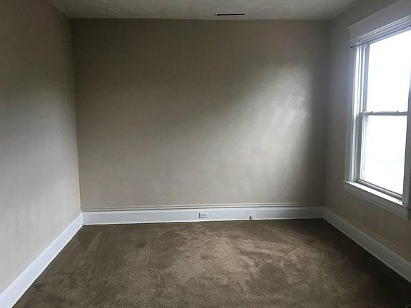 2nd image of 430 W Otterman St #2