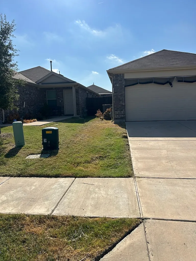 3 bed, 1491 sqft, $1,999 — Photo 1