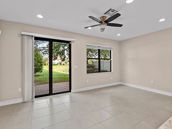 5th image of 10103 Akenside Dr