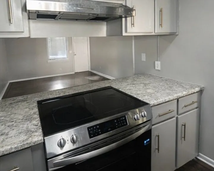 Willow Trace Apartments — Photo 9