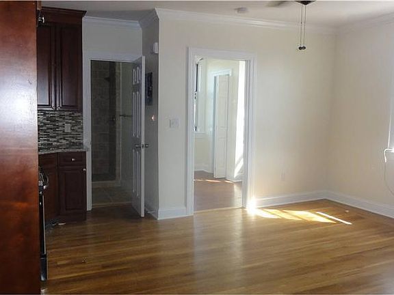 3rd image of 295 Main St APT 1