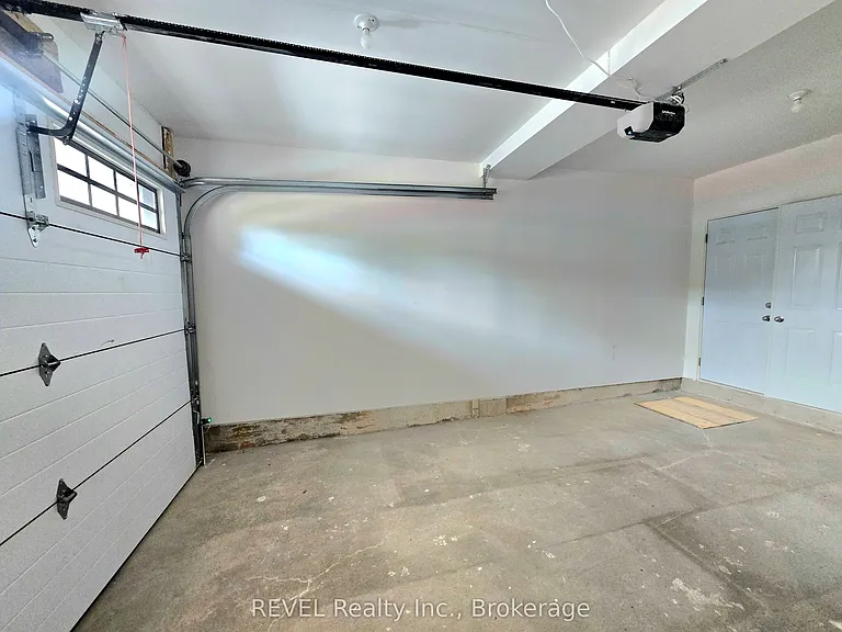 15 Lake St #2 — Photo 10