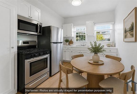 3rd image of 1553 2nd Ave APT 2
