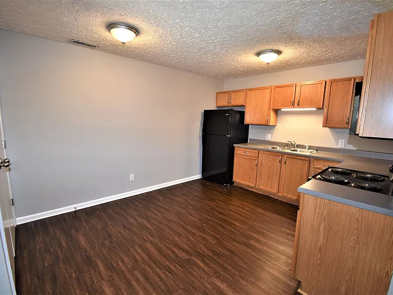 Robb Avenue-765 (x14) — Photo 6