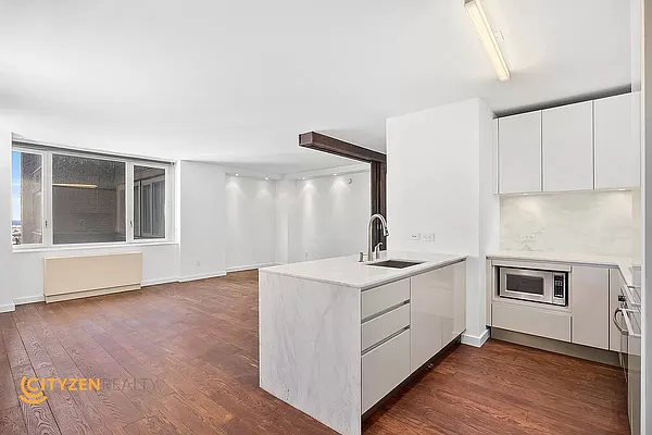Rented by City Zen Realty | media 2