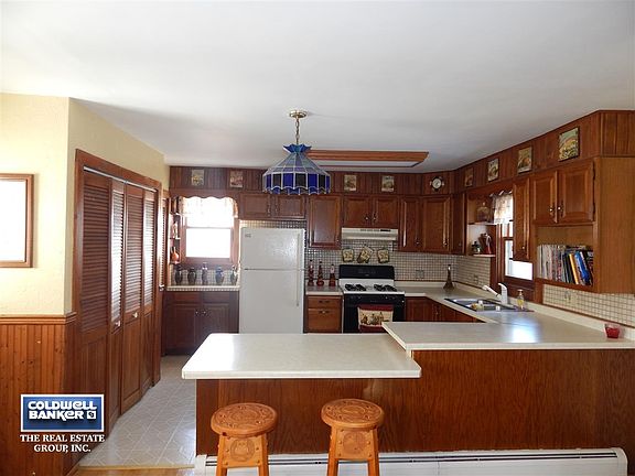 Lots of counter space