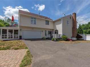 15 Capen St, Windsor, CT 06095