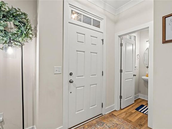 4th image of 1728 Westfall St