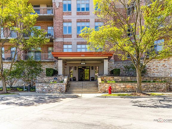 3rd image of 115 Prairie Park Dr APT 210