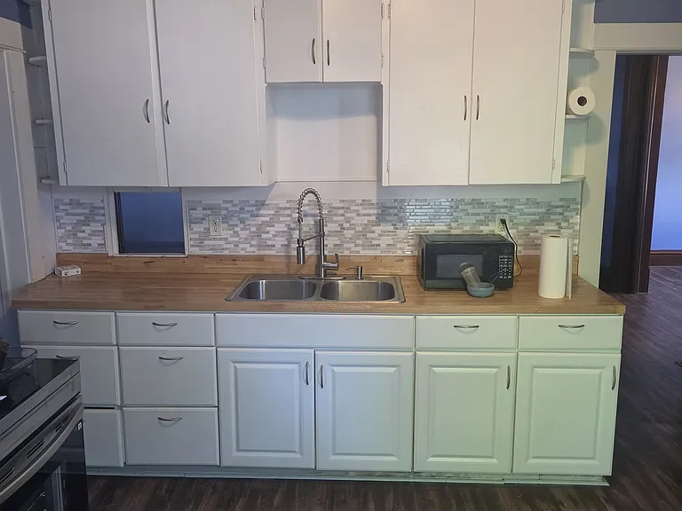 139 Chapman St — Photo 7